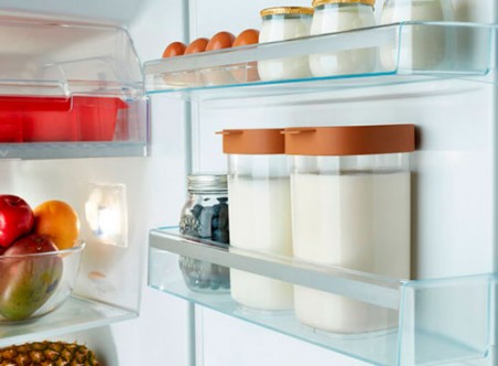 Leche de almedras hecha en casa con Lékué