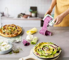 Cortador de verduras en láminas Veggie Sheet Slicer Betty Bossi
 2