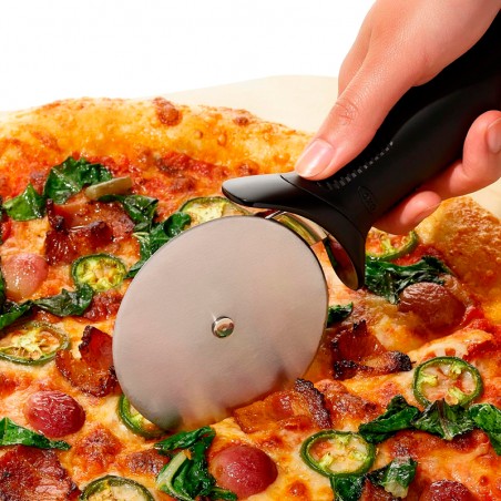 Corta pizza inox.mango antideslizante Oxo - Casa Rex