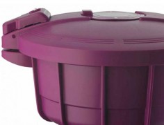 https://tienda.casarex.net/6046-home_default/olla-a-presion-para-microondas-22l-violeta-prestige.jpg